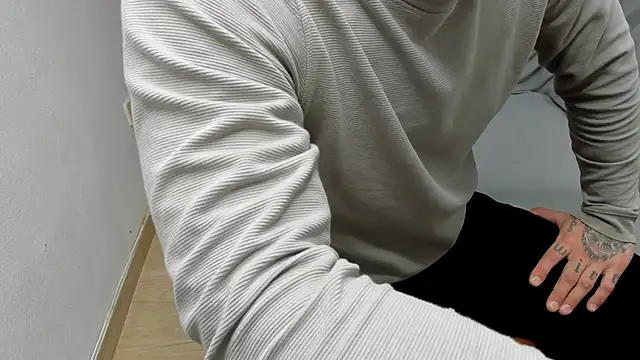 Snapshot of layneinchains chatting on March 2026 09:42:02 AM layneinchains online show from March 2026 09:42:02 AM