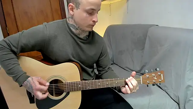 Snapshot of layneinchains chatting on April 2026 03:53:01 PM layneinchains online show from April 2026 03:53:01 PM