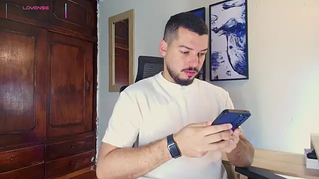 HenryBenso online show from November 2025 10:10:02 AM