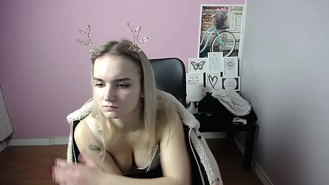 viktoria lovely online show from December 2024 02:11:01 PM