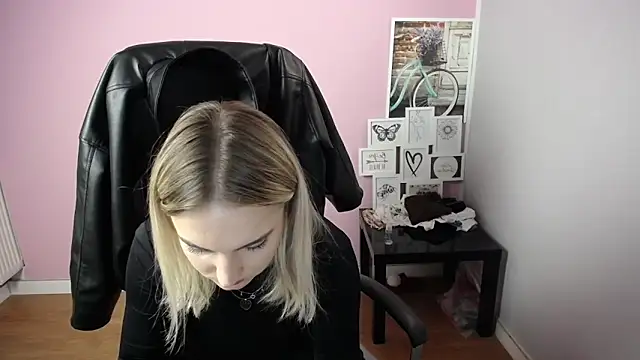 viktoria lovely online show from October 2025 09:56:02 AM