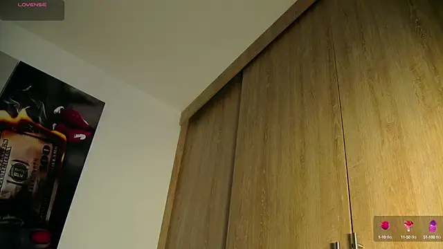 aidaadams online show from September 2025 09:44:01 AM