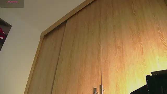 aidaadams online show from October 2025 11:32:02 AM