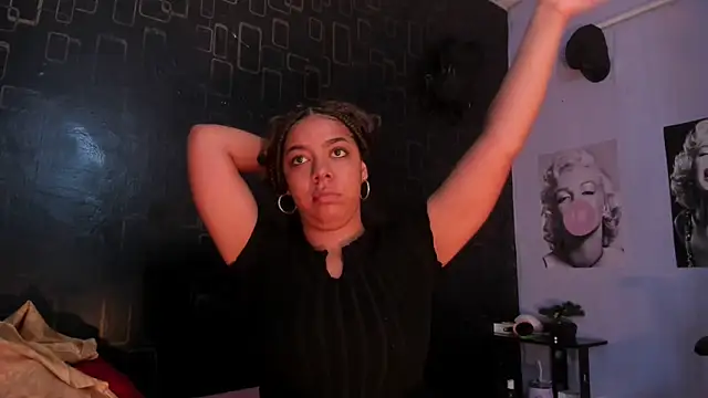 Alika01 online show from March 2025 08:10:02 PM