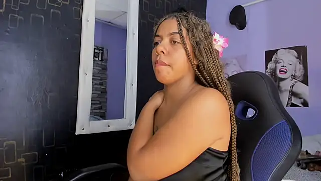 Alika01 online show from March 2025 11:32:02 PM