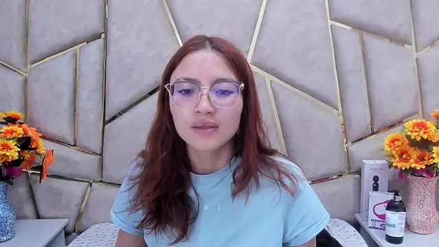 Kloe Candy1 online show from January 2025 04:17:02 AM