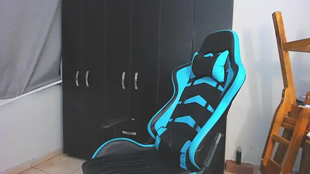 Bray Kevin online show from December 2025 09:21:02 PM