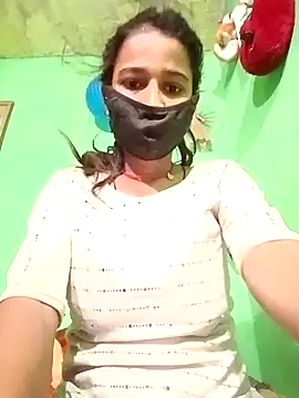 Snapshot of Cuti_jiyax chatting on December 2024 01:47:01 AM Cuti jiyax online show from December 2024 01:47:01 AM