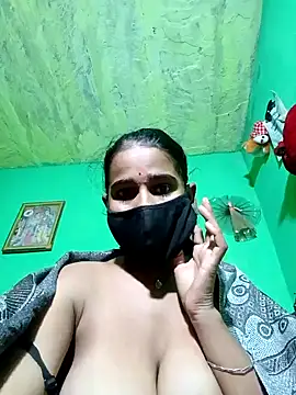 Snapshot of Cuti_jiyax chatting on January 2025 04:48:02 PM Cuti jiyax online show from January 2025 04:48:02 PM