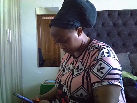 Snapshot of Brown_sexy chatting on March 2026 01:22:01 PM Brown sexy online show from March 2026 01:22:01 PM