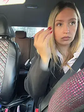 Snapshot of StasyWood chatting on April 2026 01:06:02 AM StasyWood online show from April 2026 01:06:02 AM