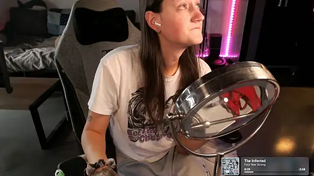 Clairedelilah online show from February 2026 07:32:02 PM