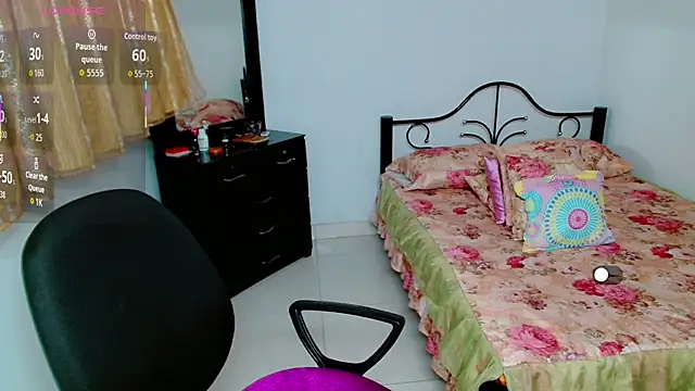 Snapshot of Lily_Benet1 chatting on October 2025 11:21:02 AM Lily Benet1 online show from October 2025 11:21:02 AM