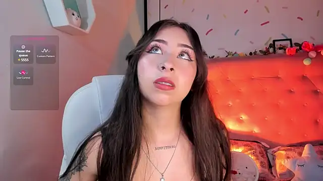 Snapshot of _cloe_martinez chatting on February 2025 09:04:01 PM cloe martinez online show from February 2025 09:04:01 PM