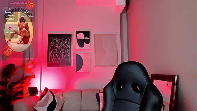 Snapshot of _cloe_martinez chatting on September 2025 11:17:02 PM cloe martinez online show from September 2025 11:17:02 PM