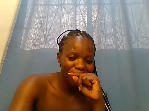 Snapshot of Creamypussy21 chatting on May 2026 12:35:02 PM Creamypussy21 online show from May 2026 12:35:02 PM