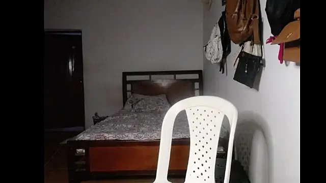 Snapshot of foxysweet09 chatting on February 2025 10:54:01 PM foxysweet09 online show from February 2025 10:54:01 PM