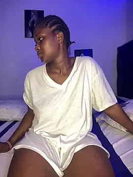 Snapshot of t-Booty_risky_ chatting on December 2024 09:38:02 PM t-Booty risky online show from December 2024 09:38:02 PM