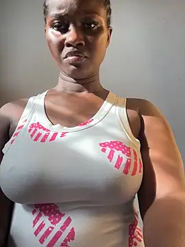 Snapshot of t-Booty_risky_ chatting on February 2025 01:42:01 PM t-Booty risky online show from February 2025 01:42:01 PM