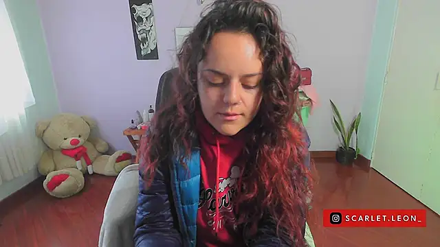 Scarletleon77 online show from January 2025 04:30:02 PM