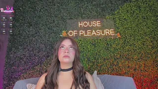 Snapshot of sarah-bonneth chatting on February 2026 11:52:01 AM sarah-bonneth online show from February 2026 11:52:01 AM