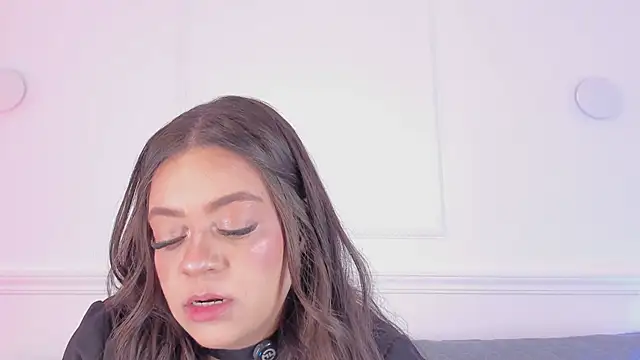 Snapshot of sarah-bonneth chatting on March 2026 02:32:01 PM sarah-bonneth online show from March 2026 02:32:01 PM