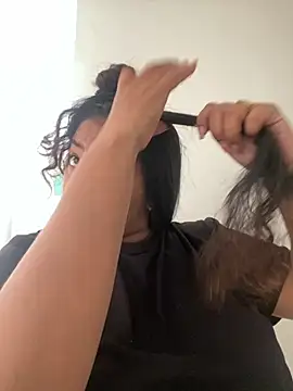 Snapshot of PUSHYLATE chatting on February 2025 05:19:02 PM PUSHYLATE online show from February 2025 05:19:02 PM