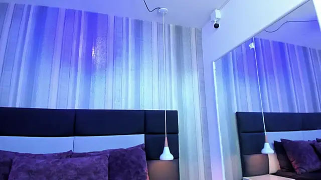 Snapshot of PUSHYLATE chatting on March 2025 01:32:02 PM PUSHYLATE online show from March 2025 01:32:02 PM