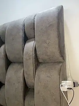 Snapshot of PUSHYLATE chatting on October 2025 05:06:01 AM PUSHYLATE online show from October 2025 05:06:01 AM