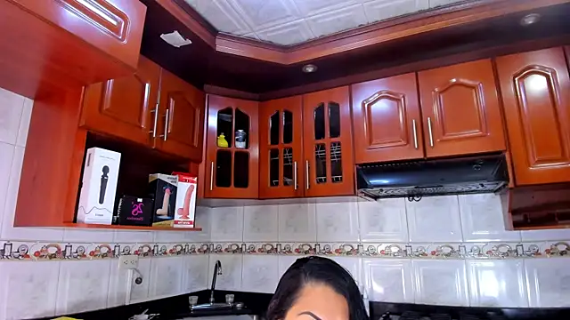 Snapshot of MelissaaCortes chatting on January 2025 03:05:02 AM MelissaaCortes online show from January 2025 03:05:02 AM