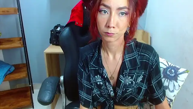 Erika Stevens online show from December 2024 10:48:01 PM