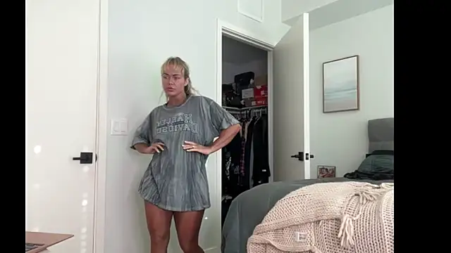 ElenaErickson online show from May 2026 12:19:01 AM