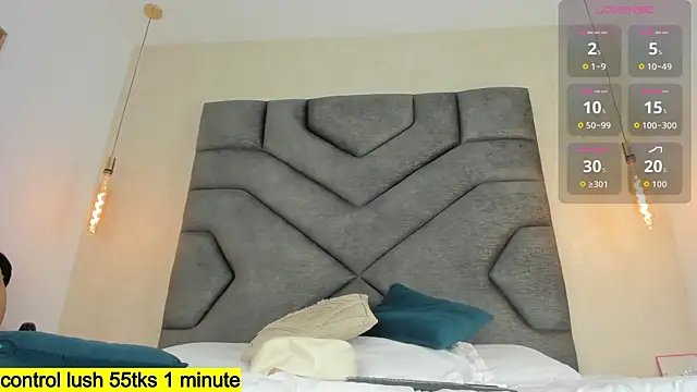 Liinda Saenz online show from October 2025 11:44:02 AM