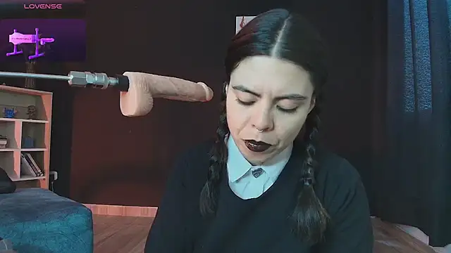  WednesdayFriday  online show from February 2025 05:18:02 PM