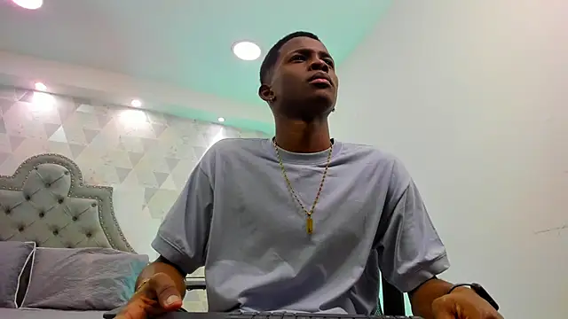 JacksonMuller  online show from January 2025 11:36:02 AM