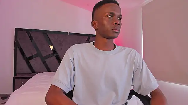 JacksonMuller  online show from March 2026 01:15:01 PM