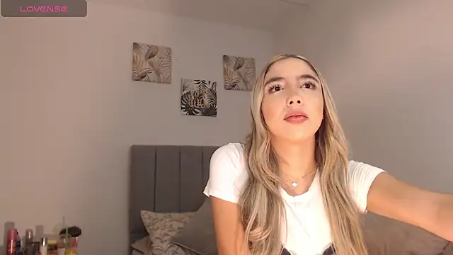 Snapshot of Marian_se chatting on March 2026 11:26:02 PM Marian se online show from March 2026 11:26:02 PM