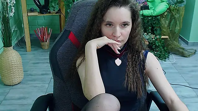 Miss Barbara  online show from March 2025 10:52:02 PM