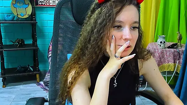 Miss Barbara  online show from March 2025 04:01:01 PM