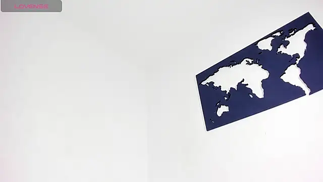 Snapshot of CurvyViolet chatting on December 2024 11:51:02 AM CurvyViolet online show from December 2024 11:51:02 AM