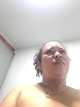 debboraWagner online show from December 2025 01:07:01 PM