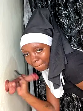 Snapshot of Sexy_barb2 chatting on October 2025 10:11:02 PM Sexy barb2 online show from October 2025 10:11:02 PM