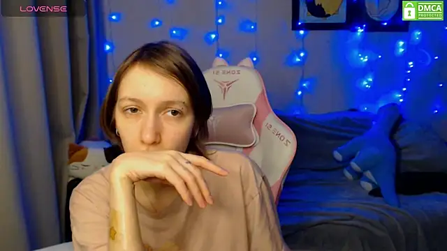 Snapshot of LeahGottty chatting on December 2024 03:13:01 PM LeahGottty online show from December 2024 03:13:01 PM