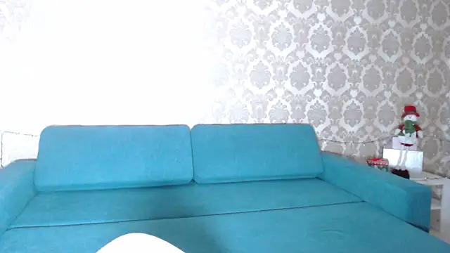 Louise Lavender online show from December 2024 10:36:02 AM