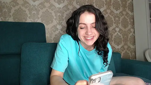 Louise Lavender online show from February 2025 12:42:01 PM