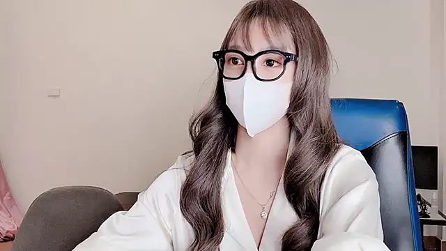 Snapshot of Mono-Stewardesss chatting on December 2024 01:28:02 PM Mono-Stewardesss online show from December 2024 01:28:02 PM