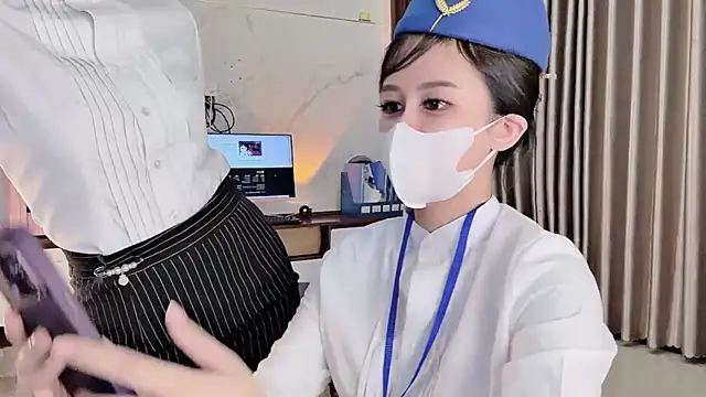 Snapshot of Mono-Stewardesss chatting on November 2025 01:02:01 PM Mono-Stewardesss online show from November 2025 01:02:01 PM