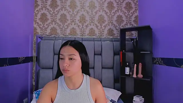 Lila Pinky online show from October 2025 01:10:02 PM