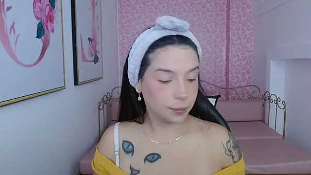 Small naughty  online show from May 2026 01:07:02 PM