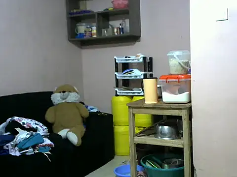 slender-qwene online show from October 2025 11:00:01 AM